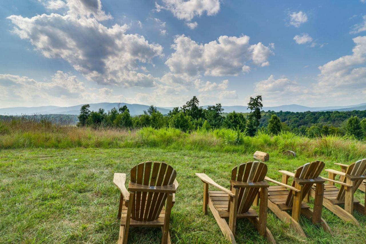 Rustic Baileys Retreat Cabin Near Wineries! Crozet 외부 사진