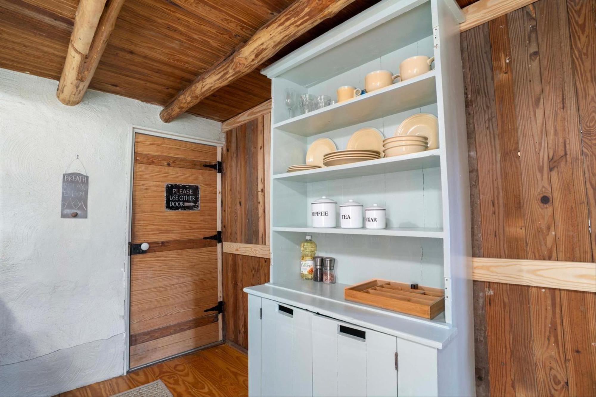 Rustic Baileys Retreat Cabin Near Wineries! Crozet 외부 사진